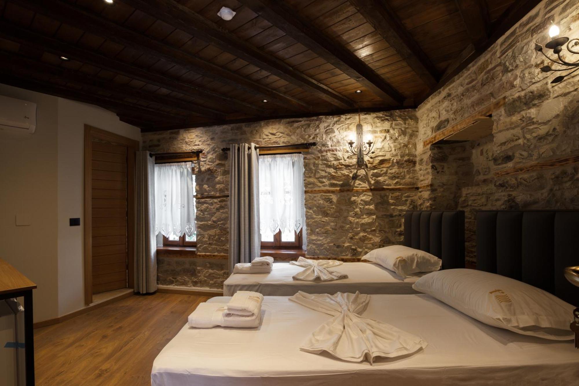 Furra Hotel Gjirokastër 外观 照片