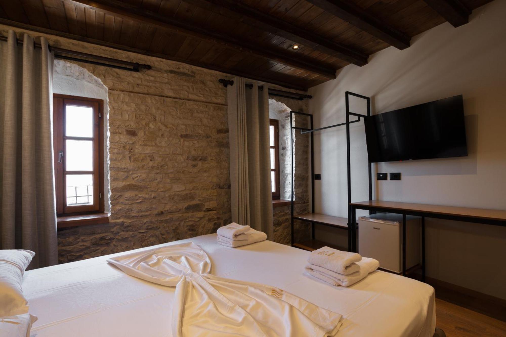 Furra Hotel Gjirokastër 外观 照片