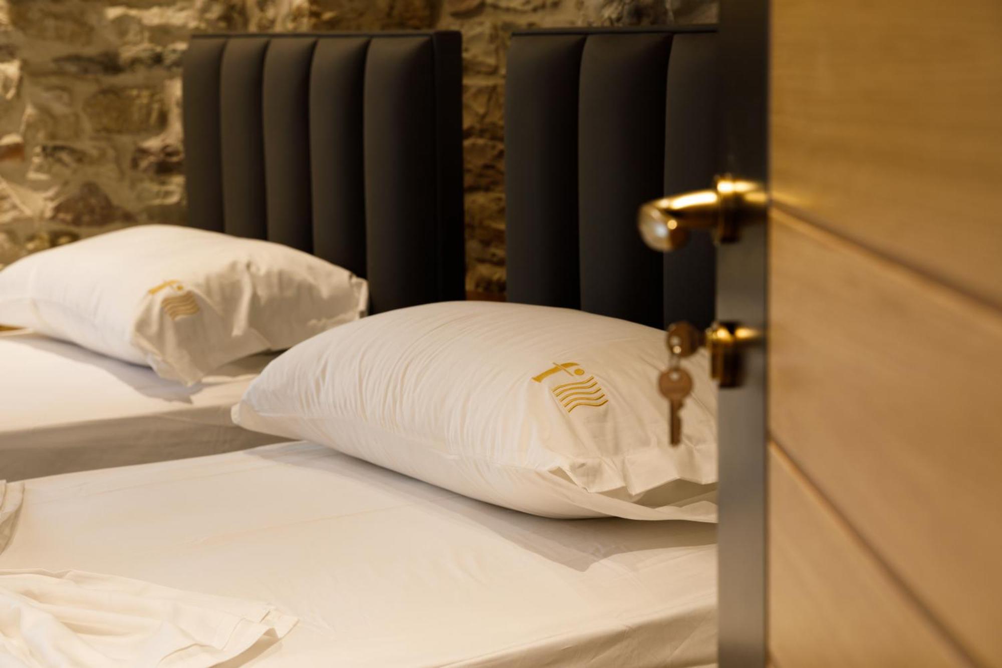 Furra Hotel Gjirokastër 外观 照片