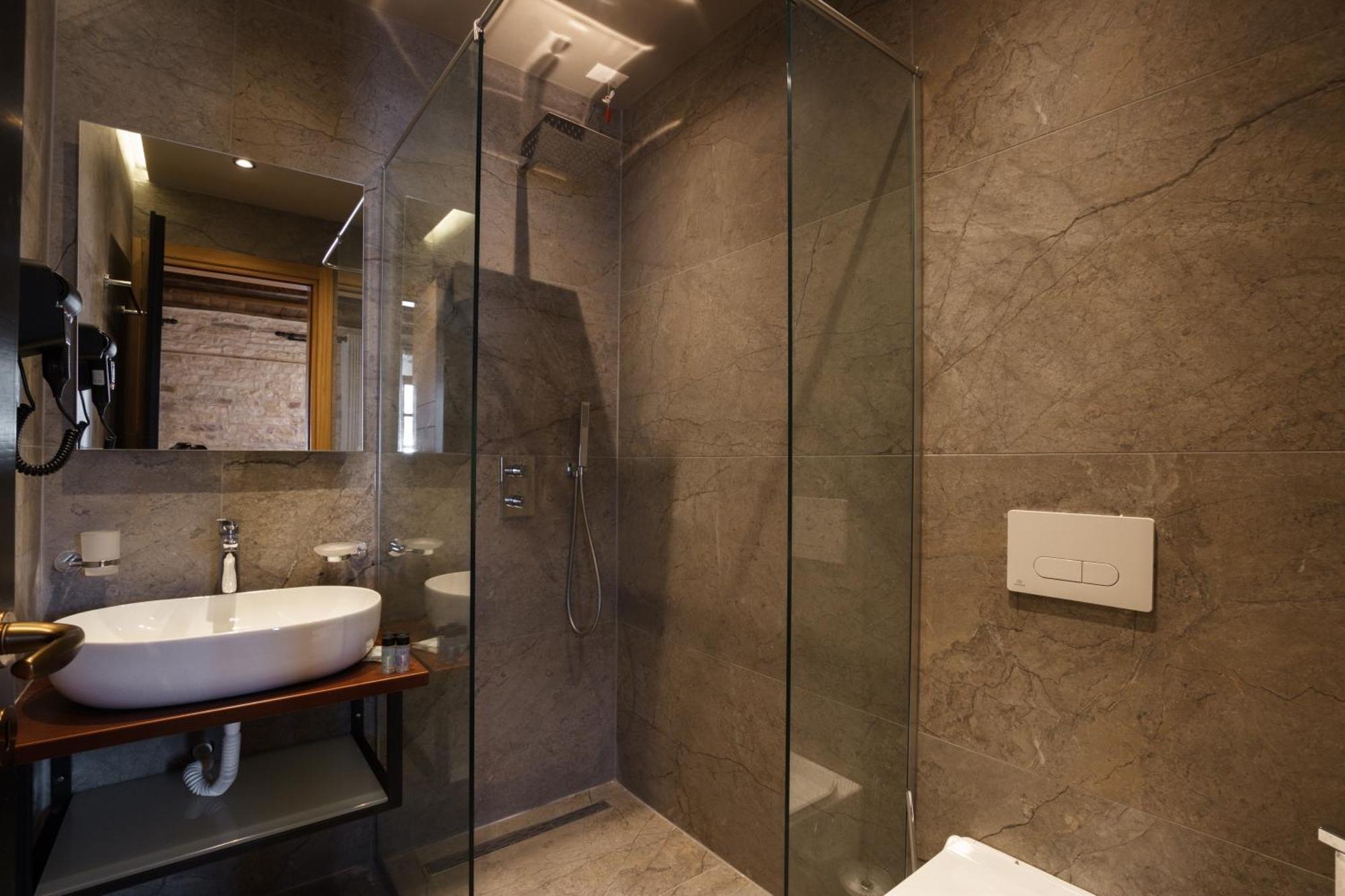 Furra Hotel Gjirokastër 外观 照片