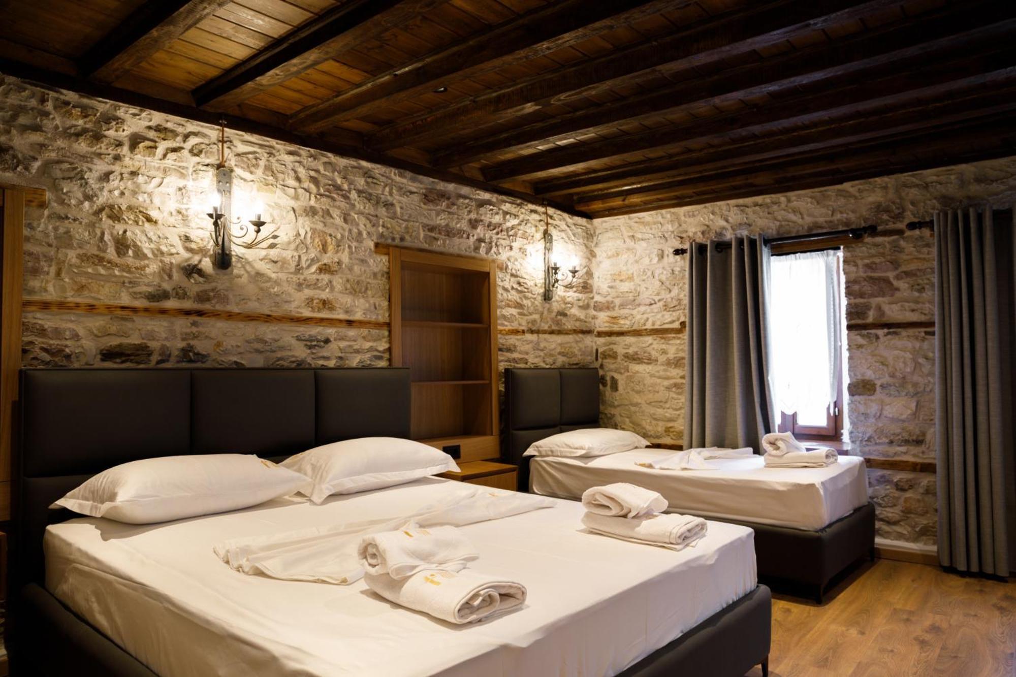 Furra Hotel Gjirokastër 外观 照片